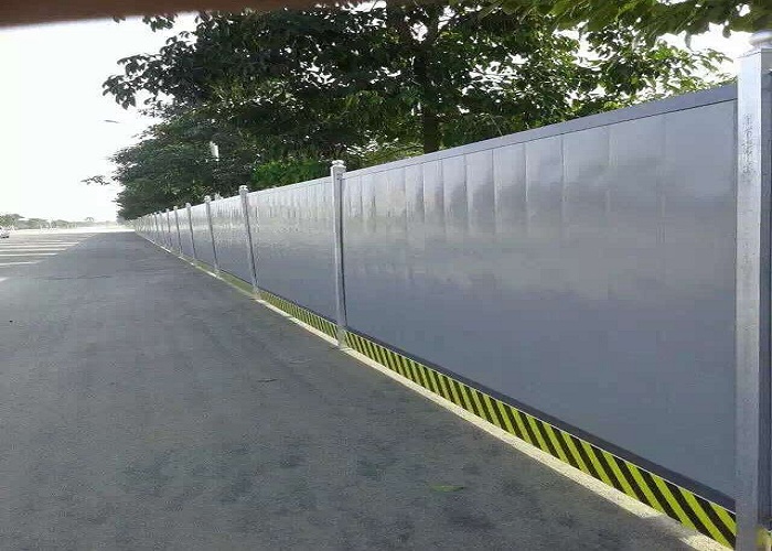 綿陽彩鋼圍擋工程